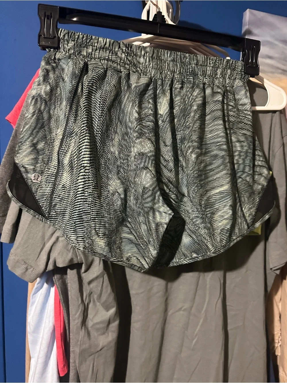 Lululemon Hotty Hot Low Rise Short